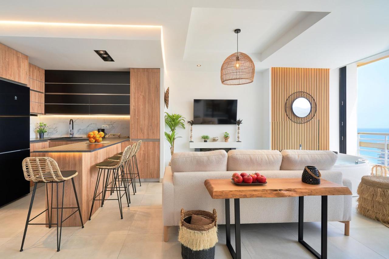 Pura Vida Luxury Apartment With Jacuzzi Торремолинос Экстерьер фото