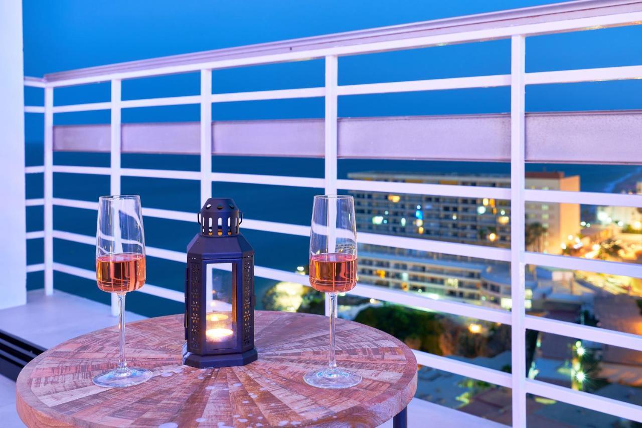 Pura Vida Luxury Apartment With Jacuzzi Торремолинос Экстерьер фото